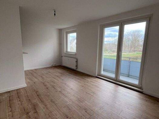 Wohnung zur Miete 392 € 2 Zimmer 49 m² EG frei ab sofort Breitscheidstraße 31 Herrenkrug Magdeburg 39114