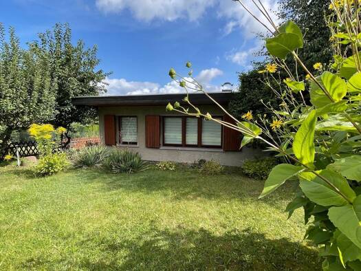 Haus zum Kauf 75.000 € 2 Zimmer 35 m² 320 m² Grundstück Cunnersdorf Bannewitz 01728