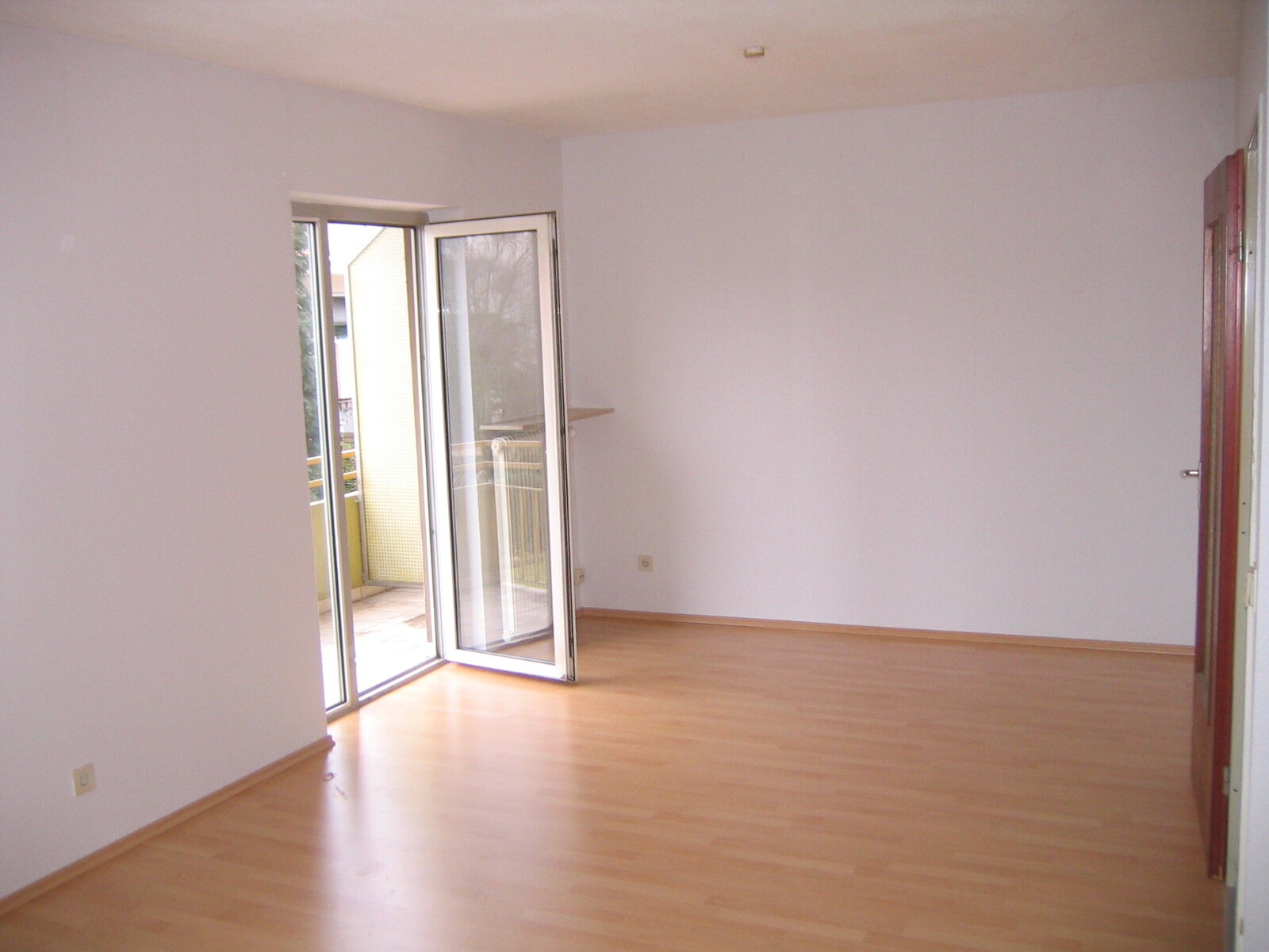 Wohnung zur Miete 450 € 1 Zimmer 31 m²<br/>Wohnfläche 2.<br/>Geschoss Heinrich-Brüning-Str. 23 Flörsheim Flörsheim am Main 65439