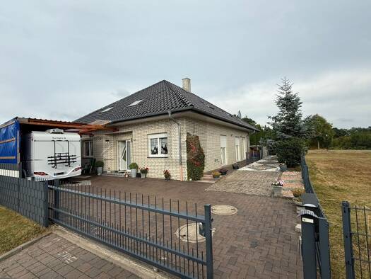 Einfamilienhaus zum Kauf 450.000 € 7 Zimmer 225 m² 768 m² Grundstück Bohmte Bohmte 49163