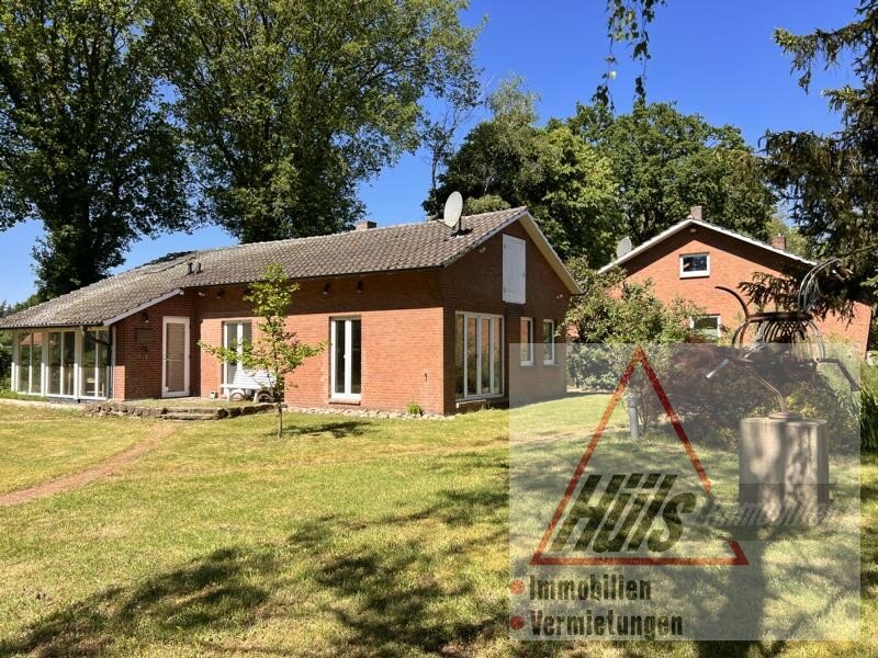 Bungalow zum Kauf 645.000 € 7 Zimmer 248 m²<br/>Wohnfläche 2.520 m²<br/>Grundstück ab sofort<br/>Verfügbarkeit Ostbevern 48346