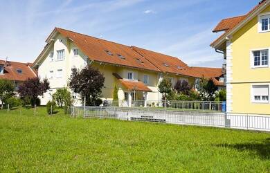 Wohnung zur Miete 603 € 2 Zimmer 67 m² frei ab 01.08.2025 Rheinheim Küssaberg-Rheinheim 79790