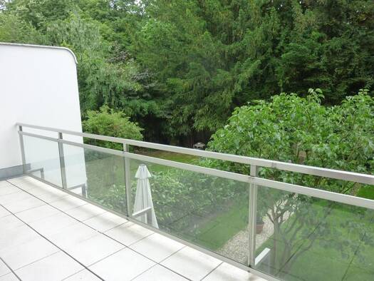 Wohnung zur Miete 1.365 € 4 Zimmer 105 m² Geschoss 2/4 frei ab 01.01.2027 Düsseltal Düsseldorf 40239