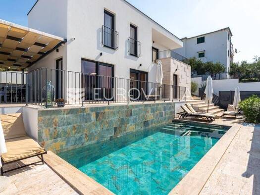 Haus zum Kauf 750.000 € 3 Zimmer 181 m² Sevid Marina