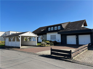 Haus zum Kauf 460.000 € 7 Zimmer 220 m² 921 m² Grundstück Höingen Ense 59469