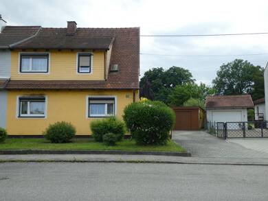 Doppelhaushälfte zum Kauf 234.000 € 8 Zimmer 107 m² 649 m² Grundstück frei ab sofort Braunau am Inn 5280