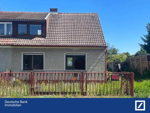 Doppelhaushälfte zum Kauf 179.000 € 4 Zimmer 100 m² 819 m² Grundstück frei ab sofort Schmellwitz Cottbus 03044