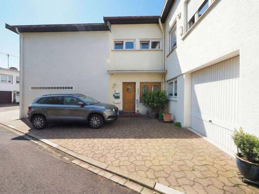 Reihenmittelhaus zum Kauf 329.000 € 6 Zimmer 158 m² 323 m² Grundstück Brebach-Fechingen Saarbrücken 66130