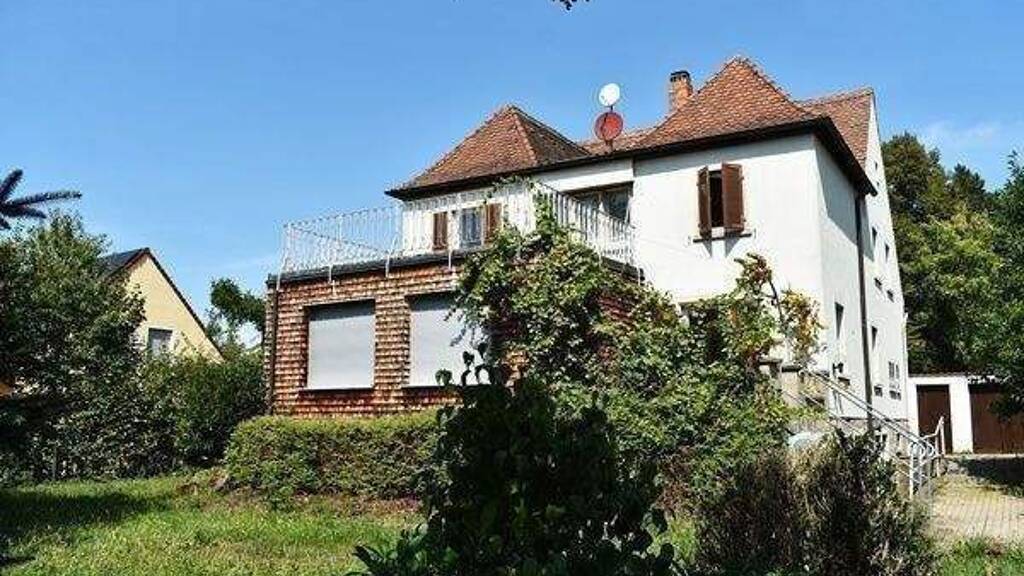 Villa zum Kauf 549.000 € 8 Zimmer 225 m² 1.662 m² Grundstück frei ab sofort Kitzingen 97318