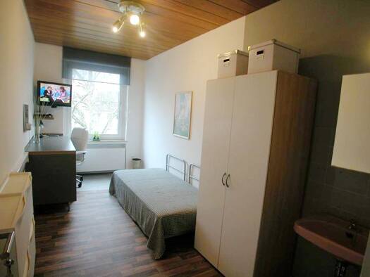 Wohnung zur Miete 425 € 1 Zimmer 1 m² frei ab sofort Kernstadt Paderborn 33098