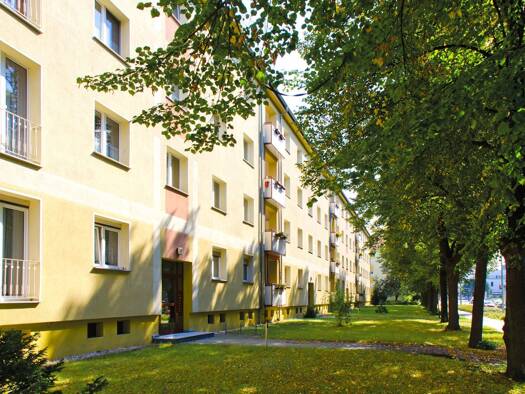 Wohnung zur Miete 279 € 2 Zimmer 52,6 m² 2. Geschoss frei ab sofort Bautzener Allee 19 Hoyerswerda Hoyerswerda 02977