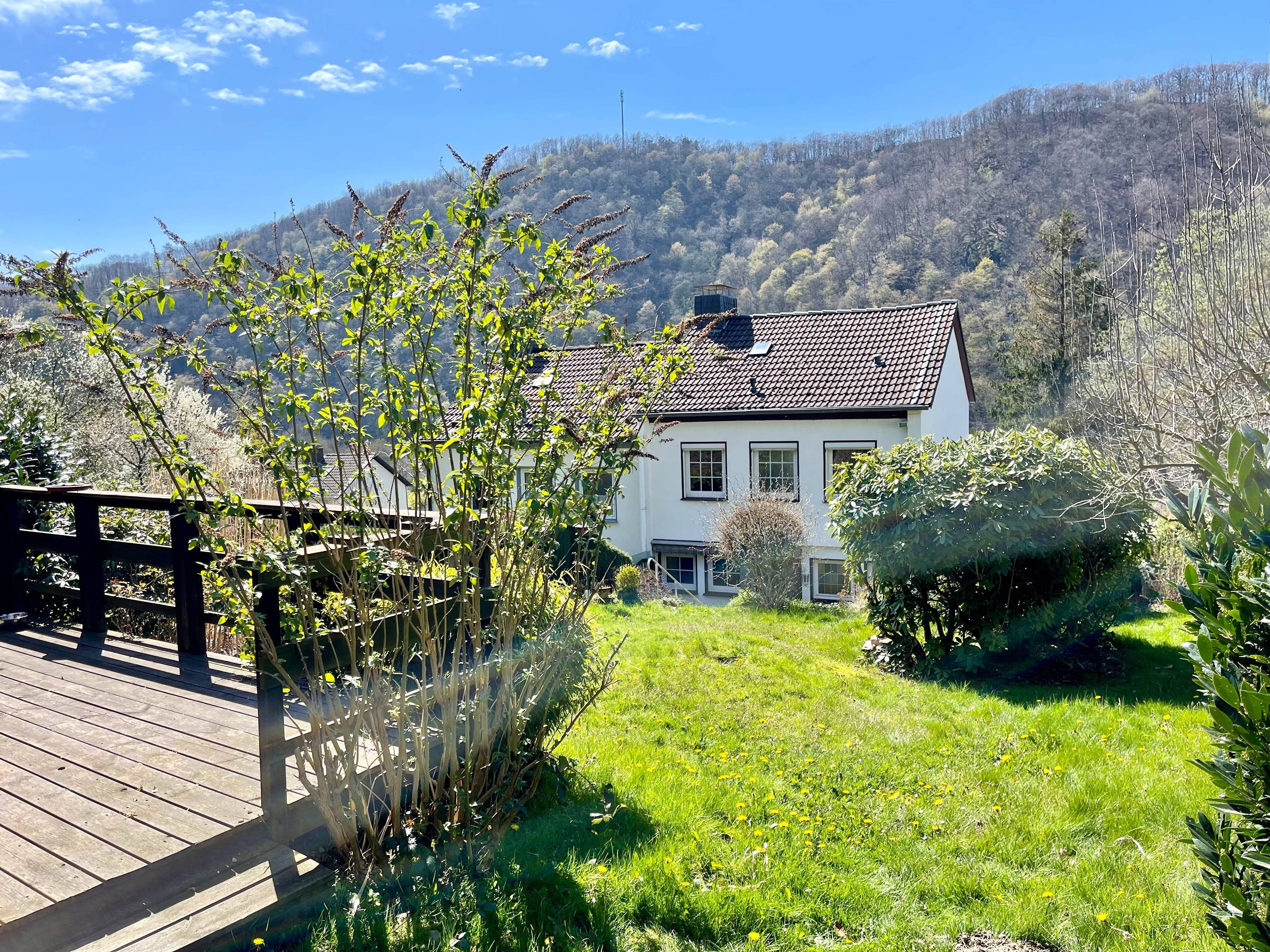 Doppelhaushälfte zum Kauf 159.000 € 4 Zimmer 85,5 m²<br/>Wohnfläche 236 m²<br/>Grundstück Nachrodt Nachrodt-Wiblingwerde 58769
