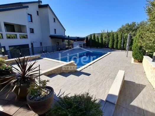 Haus zum Kauf 1.250.000 € 5 Zimmer 400 m² Crikvenica Centar