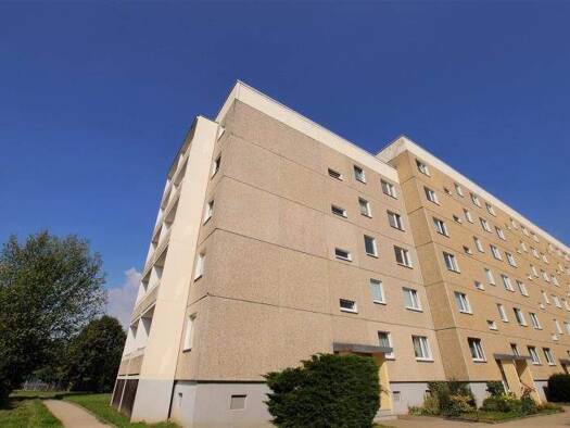 Wohnung zur Miete 220 € 1 Zimmer 37,1 m² 2. Geschoss Ernst-Schubert-Straße 18 Triptis 07819