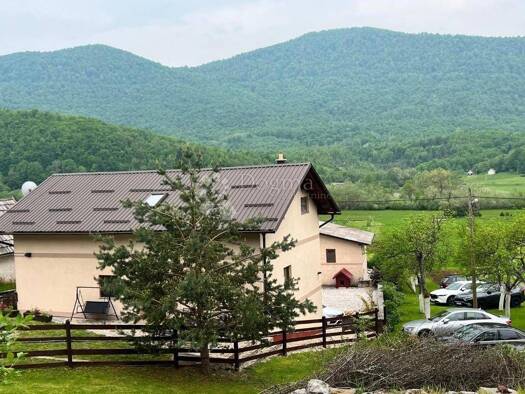 Einfamilienhaus zum Kauf 350.000 € 8 Zimmer 320 m² Bužim, Gospić - Okolica Gospić 53000