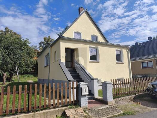 Einfamilienhaus zum Kauf 375.000 € 6 Zimmer 151 m² 702 m² Grundstück Frohburg Frohburg 04654