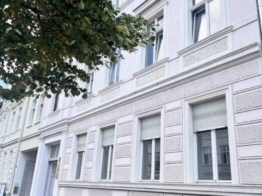 Bürofläche zur Miete 700 € 99,7 m² Bürofläche Stendal 39576
