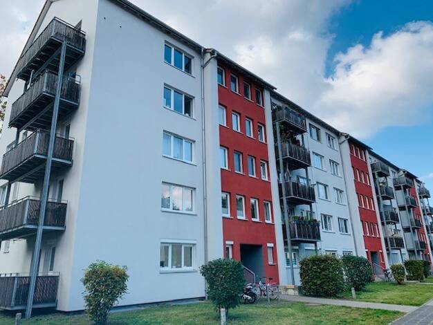 Wohnung zur Miete 767 € 3 Zimmer 64,4 m² 4. Geschoss Oskar-von-Miller-Str. 40 Dutzendteich Nürnberg 90478