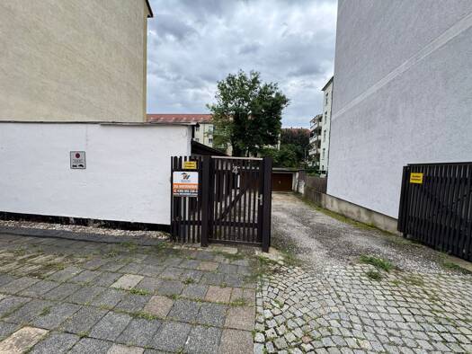 Garage zur Miete provisionsfrei 80 € Herweghstraße 4 Innenstadt Gera 07545