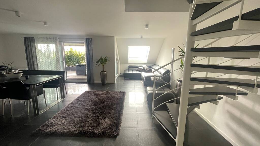 Penthouse zum Kauf 949.000 € 5,5 Zimmer 141 m² 3. Geschoss frei ab sofort Korb 71404