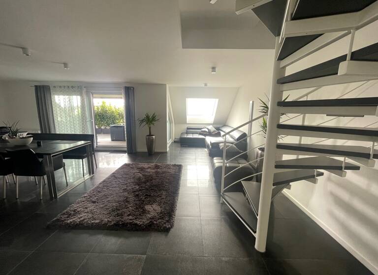 Penthouse zum Kauf 949.000 € 5,5 Zimmer 141 m²<br/>Wohnfläche 3.<br/>Geschoss ab sofort<br/>Verfügbarkeit Korb Korb 71404