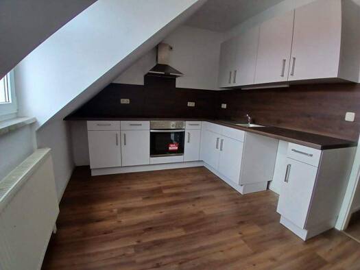 Wohnung zur Miete 434 € 2 Zimmer 62 m² 2. Geschoss frei ab sofort Oschersleben Oschersleben 39387