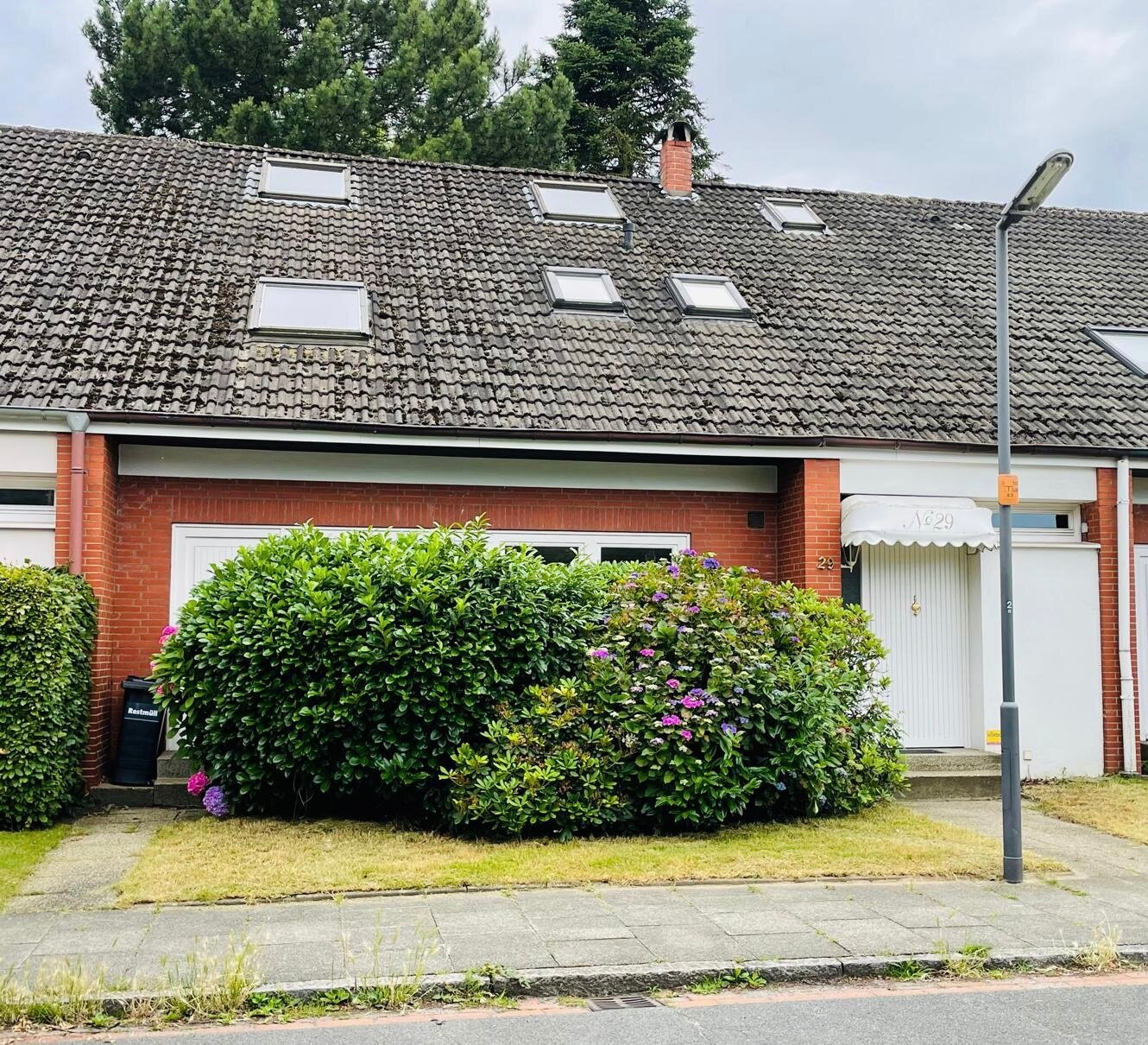 Reihenmittelhaus zur Miete 1.600 € 140 m²<br/>Wohnfläche 360 m²<br/>Grundstück ab sofort<br/>Verfügbarkeit Gete Bremen 28211