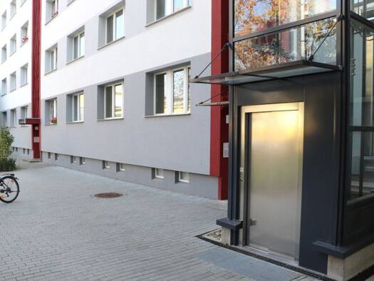 Wohnung zur Miete 400 € 2 Zimmer 55,8 m² 3. Geschoss frei ab 01.09.2026 Askanische Straße 58 Innenstadt Dessau-Roßlau 06844