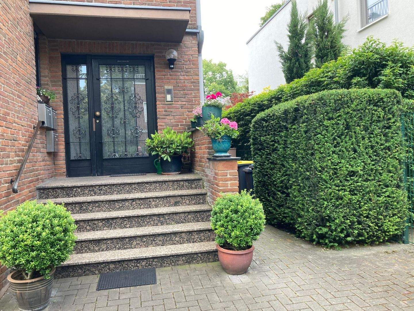 Property thumbnail 3