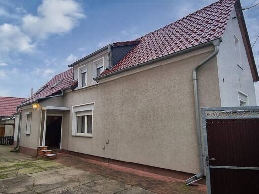 Einfamilienhaus zum Kauf 6 Zimmer 120 m² 1.671 m² Grundstück Gossa Muldestausee 06774