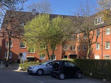Wohnung zur Miete 475 € 2 Zimmer 56 m² Dachgeschoss, 3. Geschoss Georg-Kerschensteiner-Straße 21 Falkenfeld / Vorwerk / Teerhof Lübeck 23554
