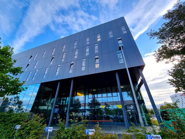 Ladenfläche zur Miete 2.199 € 1 Zimmer 115 m² Verkaufsfläche Erni-Singerl-Straße 1 Ingolstadt Ingolstadt 85049