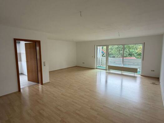 Wohnung zur Miete 950 € 3 Zimmer 92 m² Geschoss 1/2 frei ab sofort Huttenheim Philippsburg 76661