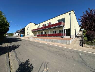Terrassenwohnung zur Miete - Erstbezug 1.200 € 3 Zimmer Dachgeschoss, 2. Geschoss Burgstr. Lissendorf 54587