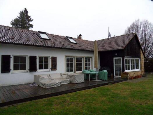 Einfamilienhaus zum Kauf provisionsfrei 672.000 € 6 Zimmer 158 m² 1.056 m² Grundstück Bad Boll 73087