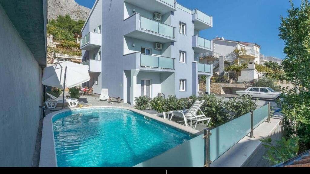 Villa zum Kauf 900.000 € 14 Zimmer 600 m² 533 m² Grundstück Friesenheim Omis 21310