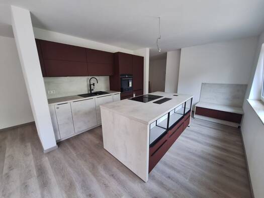 Wohnung zum Kauf 347.000 € 3 Zimmer 101,7 m² frei ab sofort Schillerstraße 15 Freiberg 09599