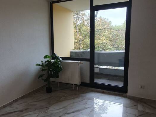 Wohnung zur Miete 310 € 1 Zimmer 20 m² Geschoss 1/4 frei ab sofort Innenstadt Neunkirchen 66538