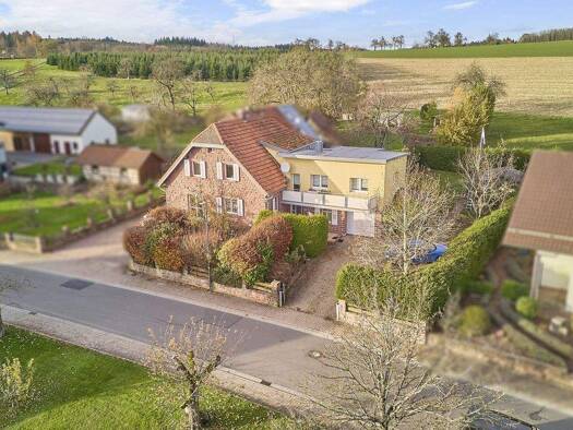 Einfamilienhaus zum Kauf 357.000 € 9 Zimmer 183 m² 763 m² Grundstück Wagenschwend Limbach 74838