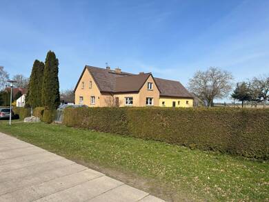 Einfamilienhaus zum Kauf 398.900 € 10 Zimmer 259 m² 8.300 m² Grundstück Karlshof Rosenow 17091