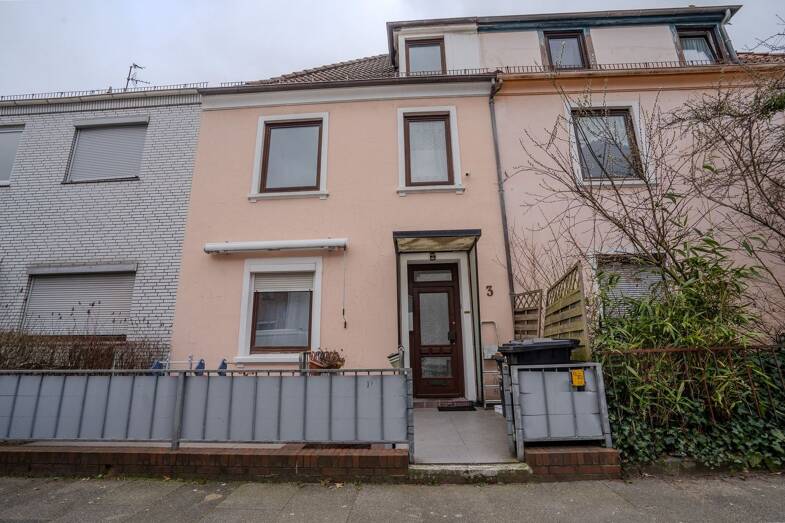 Mehrfamilienhaus zum Kauf als Kapitalanlage geeignet 249.000 € 8 Zimmer 128 m² 84 m² Grundstück Ohlenhof Bremen 28239