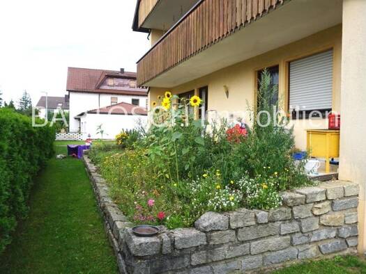 Wohnung zur Miete 970 € 4 Zimmer 105 m² frei ab 01.12.2026 Altendorf Altendorf 96146