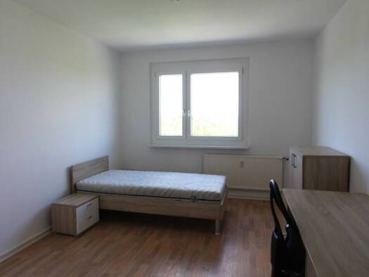 Studio zur Miete 250 € 1 Zimmer 37 m² 4. Geschoss frei ab sofort Otto-Oettel-Straße 5 Bieblach-Ost Gera 07552