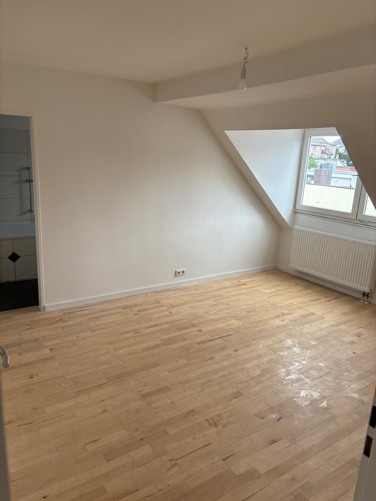 Wohnung zur Miete 1.000 € 5 Zimmer 110 m²<br/>Wohnfläche 3.<br/>Geschoss Marienstraße Altstadt / Innenstadt 12 Fürth 90762