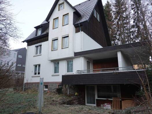 Mehrfamilienhaus zum Kauf 389.000 € 14 Zimmer 360 m² 3.297 m² Grundstück Bundestraße 25-27 Stadtgebiet Sankt Georgen im Schwarzwald 78112