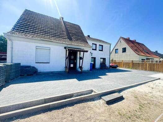 Einfamilienhaus zum Kauf 249.000 € 6 Zimmer 141,2 m² 561 m² Grundstück Bassen Oyten-Bassen 28876