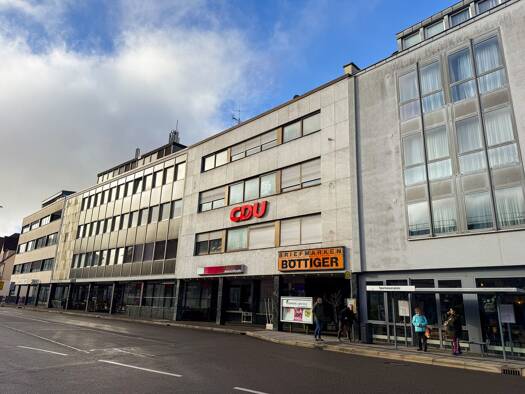 Haus zum Kauf 25 Zimmer 205 m² 278 m² Grundstück Aalen Aalen 73430