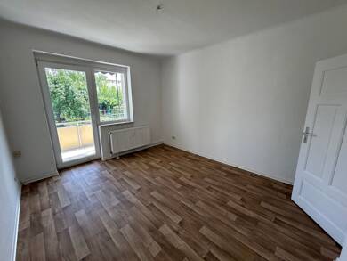 Wohnung zur Miete 311 € 2 Zimmer 49,3 m² EG Zinckestraße 3 Magdeburg 39122