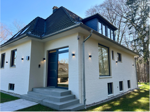 Einfamilienhaus zum Kauf - Erstbezug provisionsfrei 2.049.000 € 7 Zimmer 425 m² 1.880 m² Grundstück frei ab sofort Am Bredenbek 21 Wohldorf-Ohlstedt Hamburg 22397