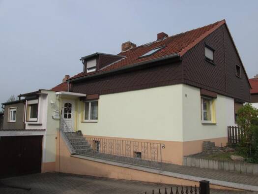 Haus zum Kauf 119.000 € 4 Zimmer 120 m² 955 m² Grundstück Hettstedt 06333